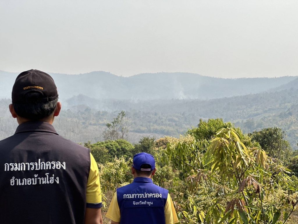 1000012829-1024x768 กองทัพอากาศร่วมกับกองทัพภาคที่ 3 นำอากาศยาน: BT-67 โปรยน้ำดับไฟในพื้นที่ อ.บ้านโฮ่ง จ.ลำพูน