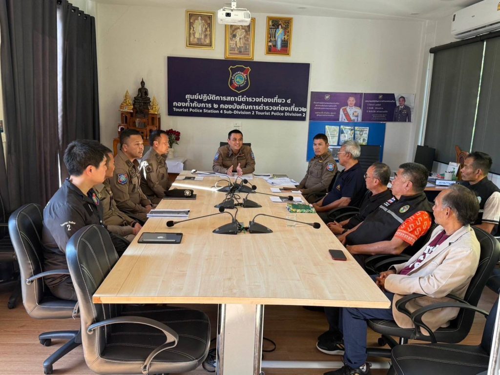 1000013054-1024x768 ตำรวจท่องเที่ยว สนองรับนโยบาย ผบ.ตร. ตรวจเข้ม ในพื้นที่ อำเภอปาย จว.แม่ฮ่องสอน
