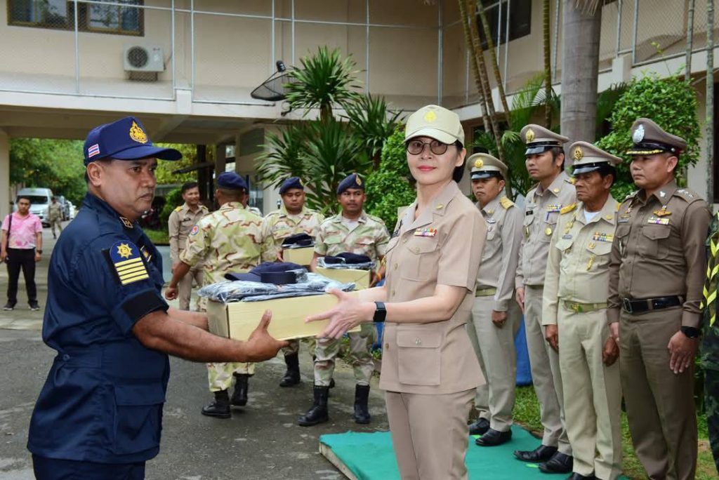 1000013691-1024x684 กองอำนวยการรักษาความมั่นคงภายในจังหวัด ราชบุรี ตรวจเยี่มชุดรักษาความปลอดภัยหมู่บ้านแก้ไขปัญหายาเสพติด อ.บ้านคา จ.ราชบุรี.