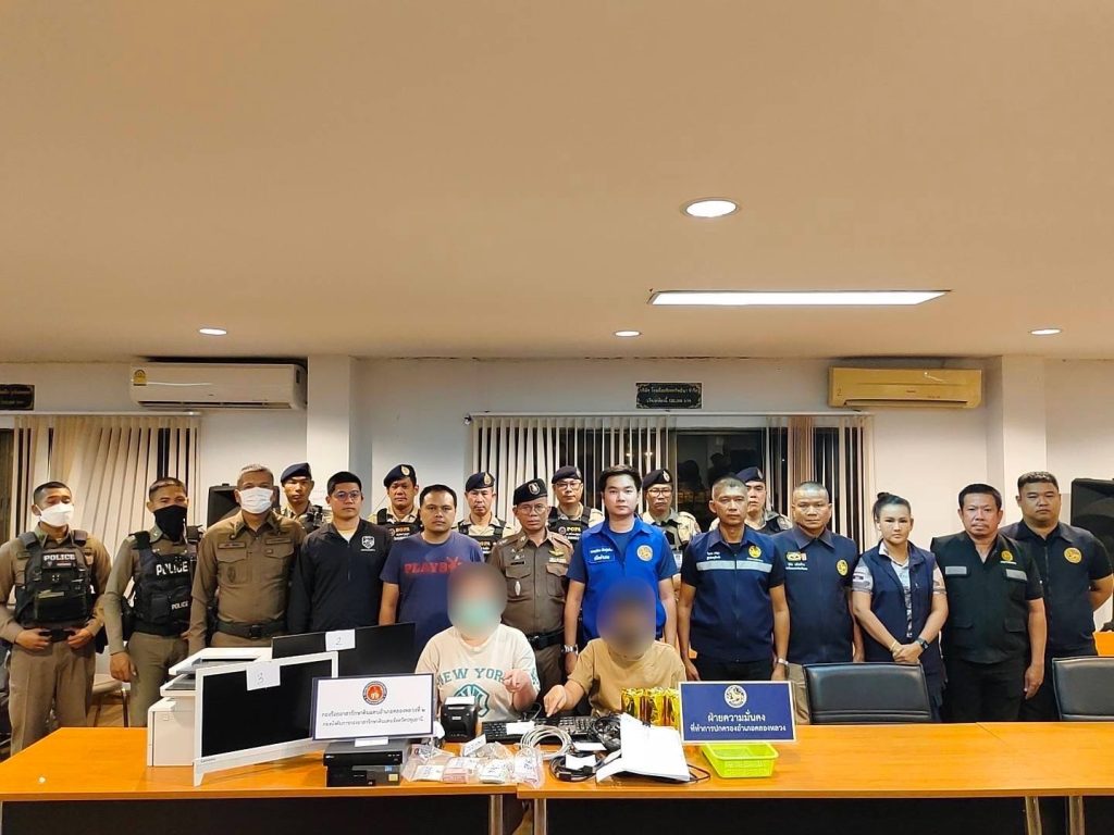 IMG_4201-1024x768 ปทุมธานี นายอำเภอคลองหลวงสั่งปลัดบุกจับจับโต๊ะบอลโดยไม่ได้รับอนุญาต