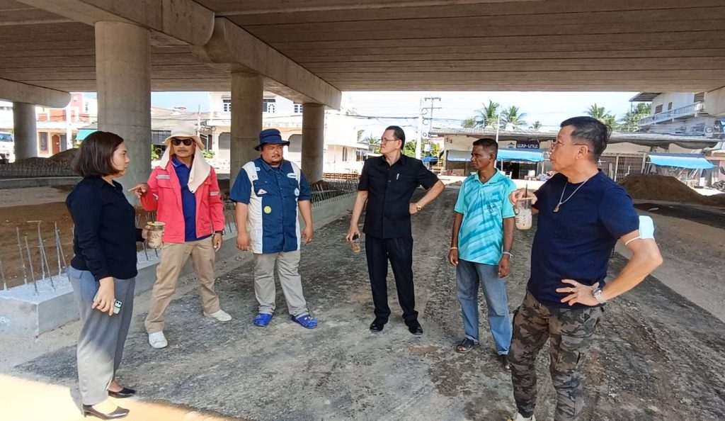 1000014202-1024x594 ประจวบคีรีขันธ์ _ สว.มาเรีย ลงพื้นที่สะพานข้ามแยกแสงอรุณ หลังได้รับการประสานจากผู้นำและชาวบ้านในพื้นที่ได้รับผลกระทบจากการสร้างสะพานข้ามแยก ถนนเพชรเกษม