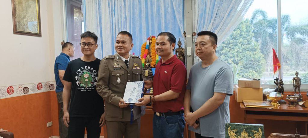 1000015097-1024x461 ลำปาง-แห่ต้อนรับ ผกก.สภ.ห้างฉัตรคนใหม่อย่างอบอุ่นและคำสั่งแต่งตั้งโยกย้าย ตร.ภาค 5 ที่ 91/2568 ระดับ ผกก.ในส่วน ภ.จว.ลำปาง