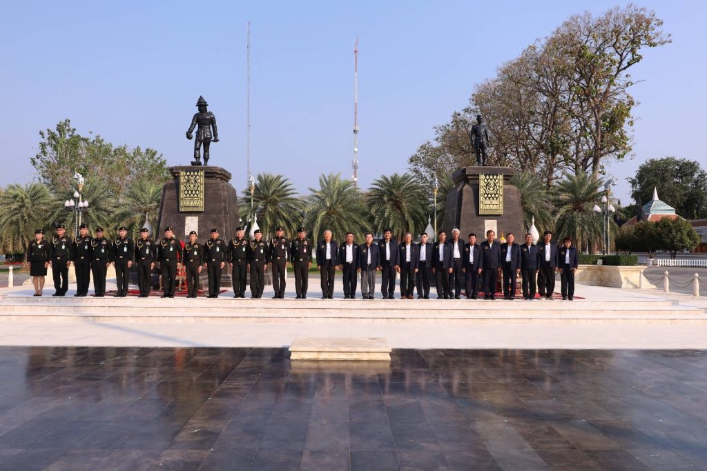 1741081129963-1024x683 พลเอกวินัย ภัททิยกุล นายกสมาคมนายทหารนอกประจำการและพลเอกจิรเดช คชรัตน์ อดีตแม่ทัพภาคที่ 3 นำคณะนายทหารนอกประจำการ(ตท.6) จำนวน 15 ท่าน เข้าเยี่ยมกองทัพภาคที่ 3