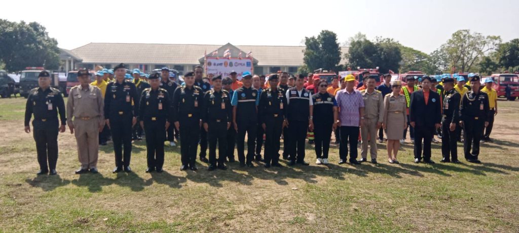 IMG_5612-1024x461 กาญจนบุรี ผู้บัญชาการมณฑลทหารบกที่ 17 ร่วมกับหน่วยงานภาครัฐ เอกชน ร่วมดำเนินการช่วยเหลือประชาชนที่ประสบปัญหาภัยแล้ง