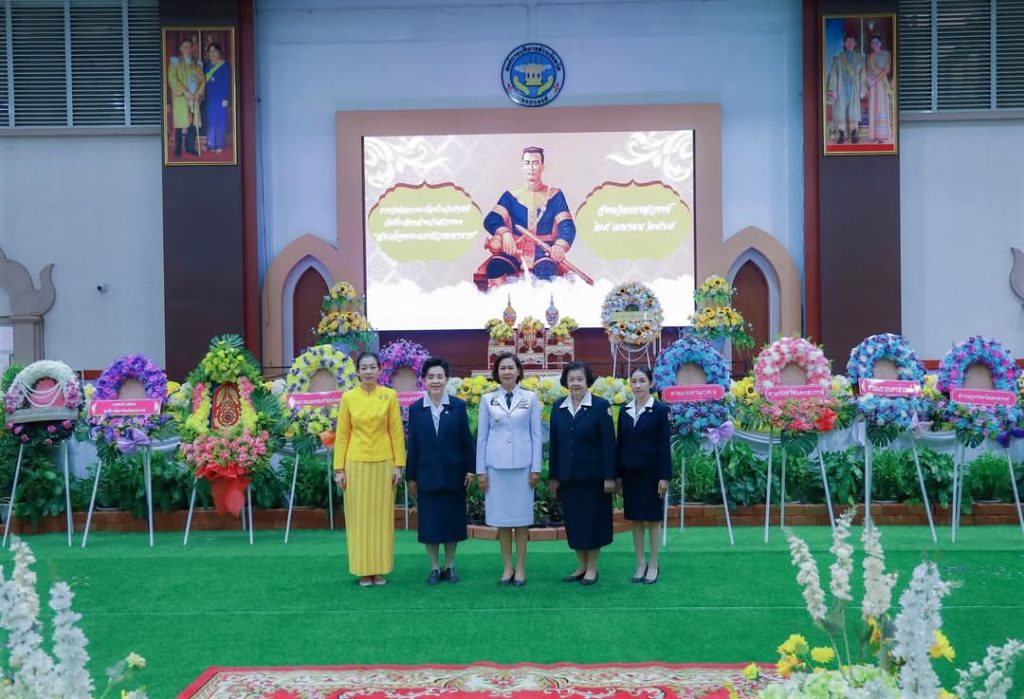 FB_IMG_1745563710549-1024x699 ดร.นิภา สุพิชญางกูร ประธานอาวุโสสภาอุตสาหกรรมจังหวัดนครสวรรค์เป็นผู้แทนประธาน คณะกรรมการ คณะทำงานเข้าร่วมพิธีสวดพระพุทธมนต์ ทำบุญตักบาตรถวายพระราชกุศลพิธีวางพวงมาลา เนื่องในวันคล้ายวันสวรรคตสมเด็จพระนเรศวรมหาราช