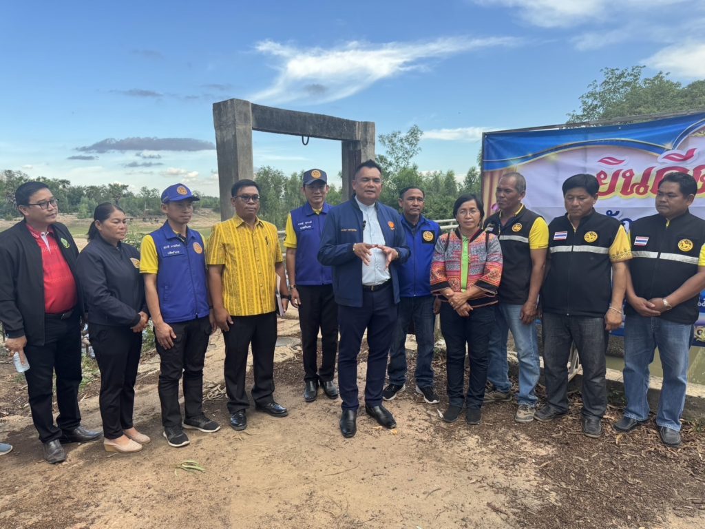 1747308729031-1024x768 สส.บัญชา เดชเจริญศิริกุล สมาชิกสภาผู้แทนราษฎรแบบบัญชีรายชื่อพรรคกล้าธรรม กรรมาธิการและที่ปรึกษาคณะกรรมาธิการลงพื้นที่รับฟังปัญหาความเดือดร้อน ด้านภัยแล้ง ที่ทุ่งกุลา จังหวัดร้อยเอ็ด