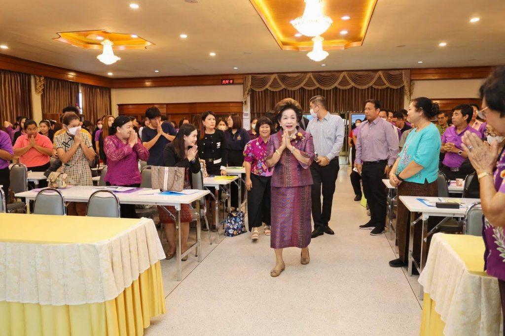 1749825907021-1024x683 นายกองค์การบริหารส่วนจังหวัดพระนครศรีอยุธยา เป็นประธานเปิดโครงการประชุม อบรมและศึกษาดูงานของผู้บริหารการศึกษา ผู้บริหารสถานศึกษา คณะครู บุคลากรทางการศึกษา ผู้สนับสนุนการศึกษาและผู้บริหารสถานศึกษาที่เป็นที่ตั้งของศูนย์พัฒนาเด็กเล็ก