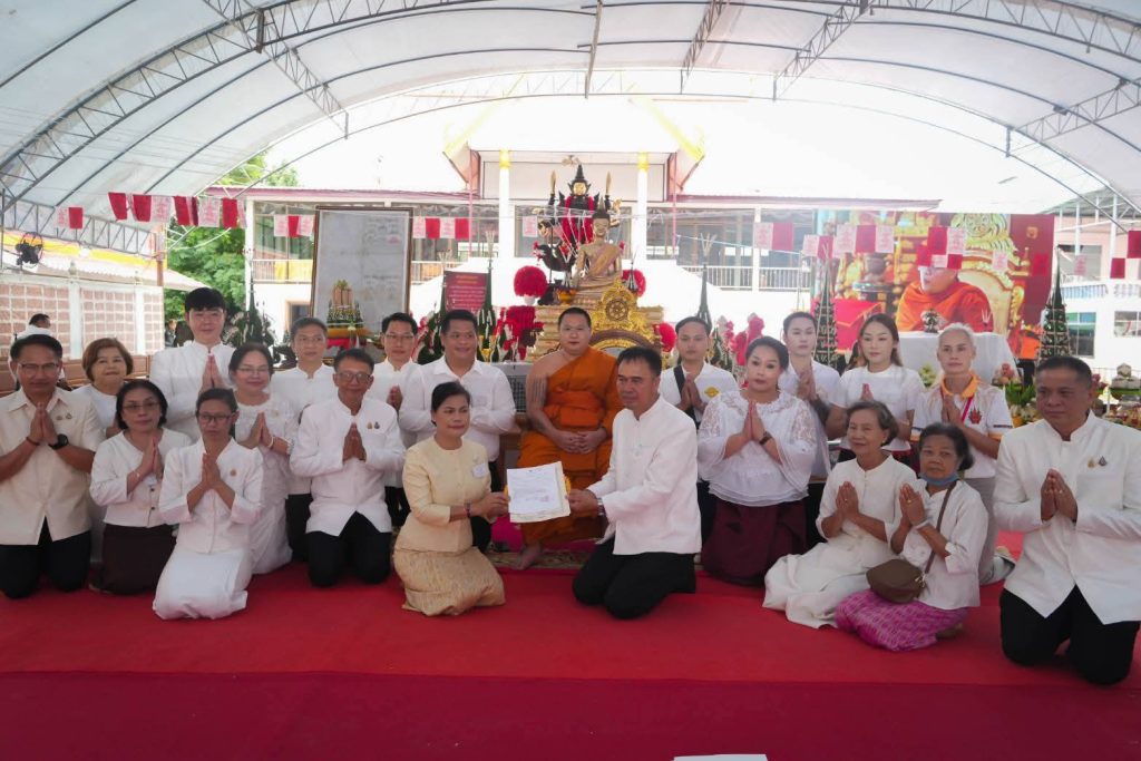 1751174353236-1024x683 หนองคาย  ศิษย์ส่องเลขรถหลวงปู่ศิลา ขณะเดินทางมาเป็นประธานในพิธีไหว้ครูใหญ่ประจำปี 2568 ที่จังหวัดหนองคาย 