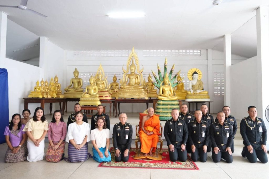 FB_IMG_1751959816228-1024x683 พล.ต.ประสิษฐิพงศ์ มูลดี ผบ.มทบ.31 เป็นประธานในพิธีถวายเทียนพรรษาประจำปี 2568 ณ,วัดตะเคียนเลื่อน ต.ตะเคียนเลื่อน อ.เมือง จ.นครสวรรค์