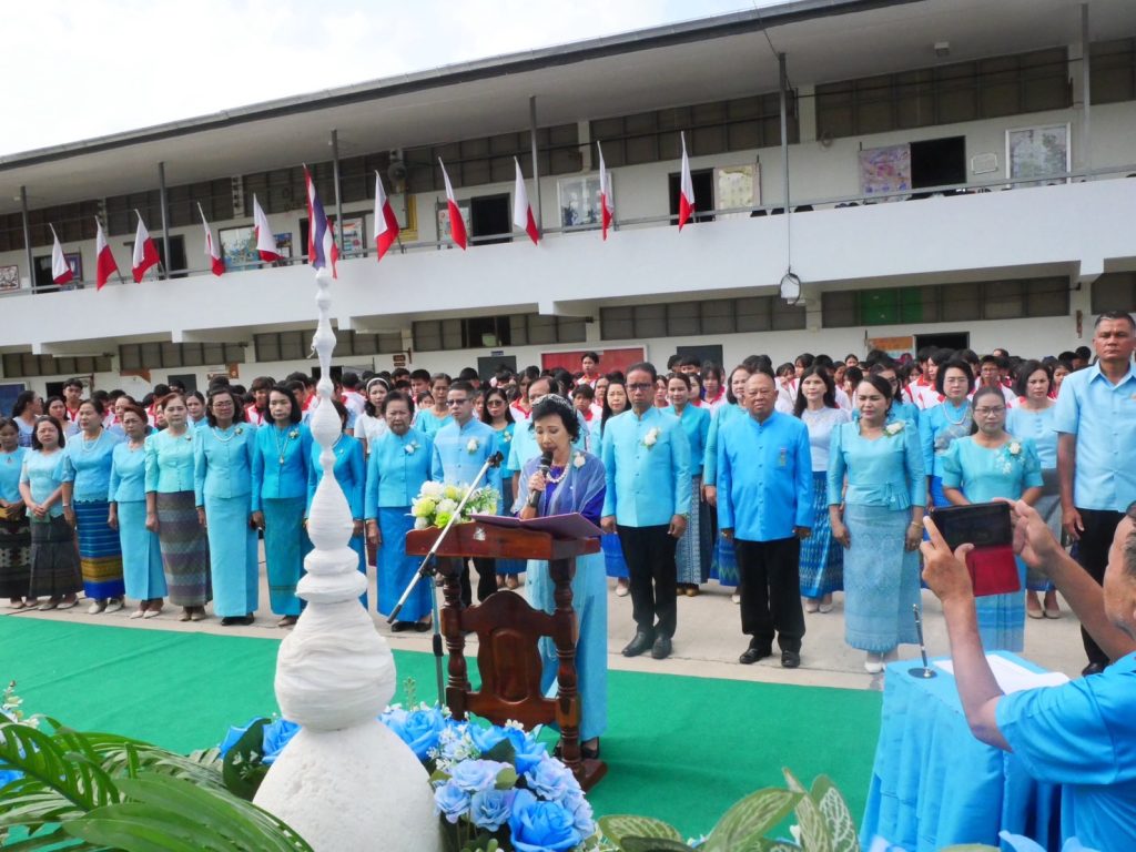 1754637651129-1024x768 ดร.กัลยาณี นายกฯผู้ปกครองฯโรงเรียนอนุบาลวัดพระโต นำตักบาตรถวายพระราชกุศล เนื่องในโอกาสเฉลิมพระชนมพรรษา สมเด็จพระนางเจ้าสิริกิติ์ พระบรมราชินีนาถ พระบรมราชชนนีพันปีหลวง 12 สิงหา 2568 พร้อมแบ่งปันสิ่งของให้วัดและทหารตามแนวชายแดน