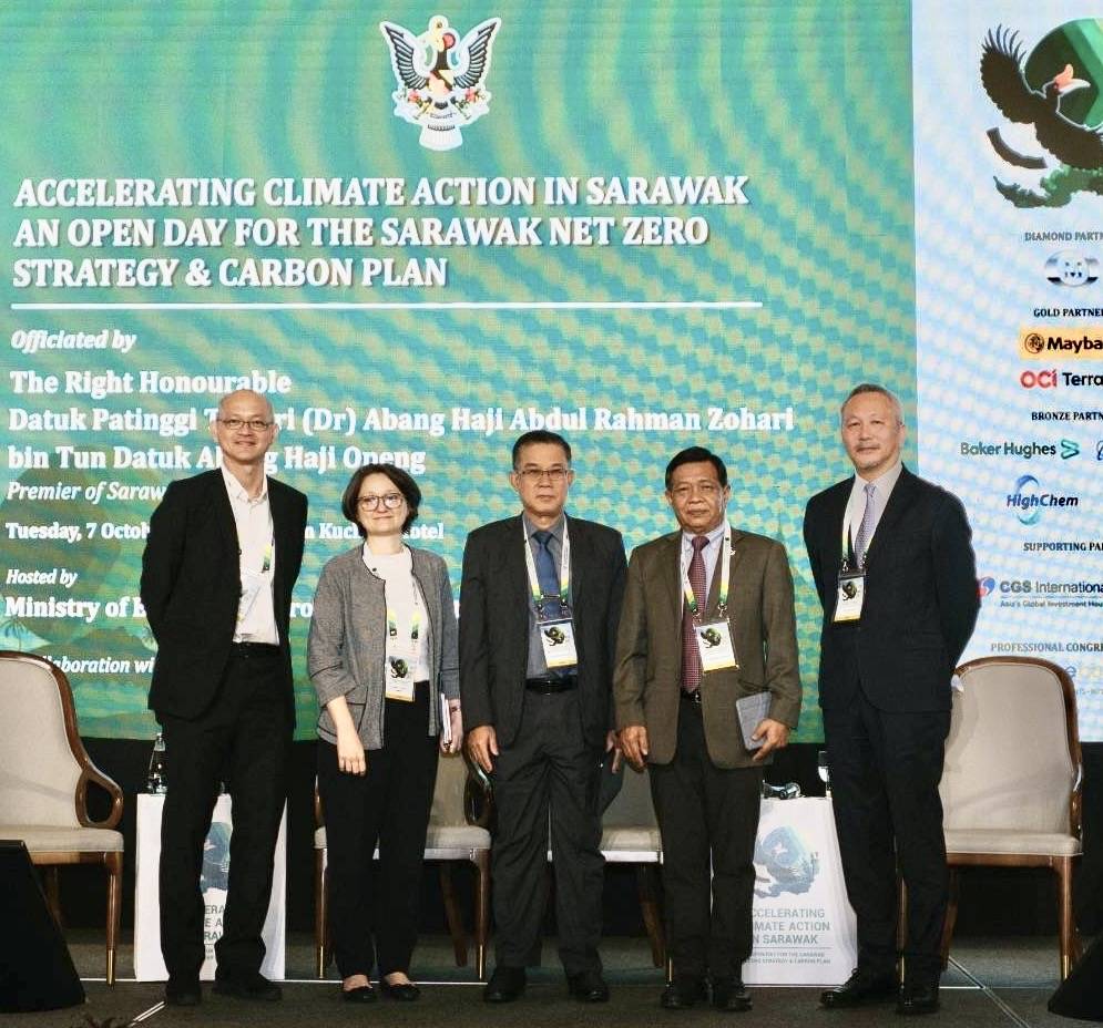 1760079053068 จาก“คำมั่น”สู่“ทำทันที”สู้โลกเดือด. จุดยืนไทย-อาเซียนในCOP30 มุมมอง“อลงกรณ์-เอฟเคไอไอ.”